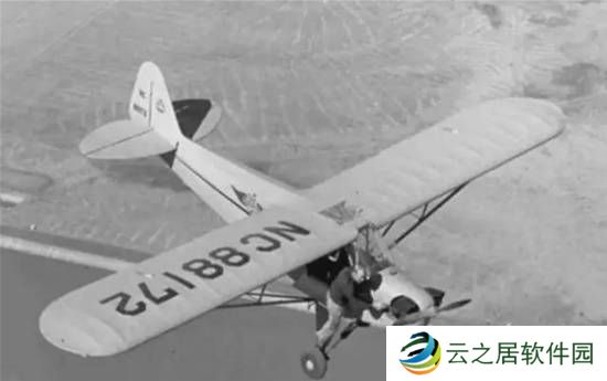 老照片：刘亦菲早年与林志颖合影 ​